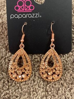 NEW Chandelier Rosegold Rhinestoned Teardrop Earrings